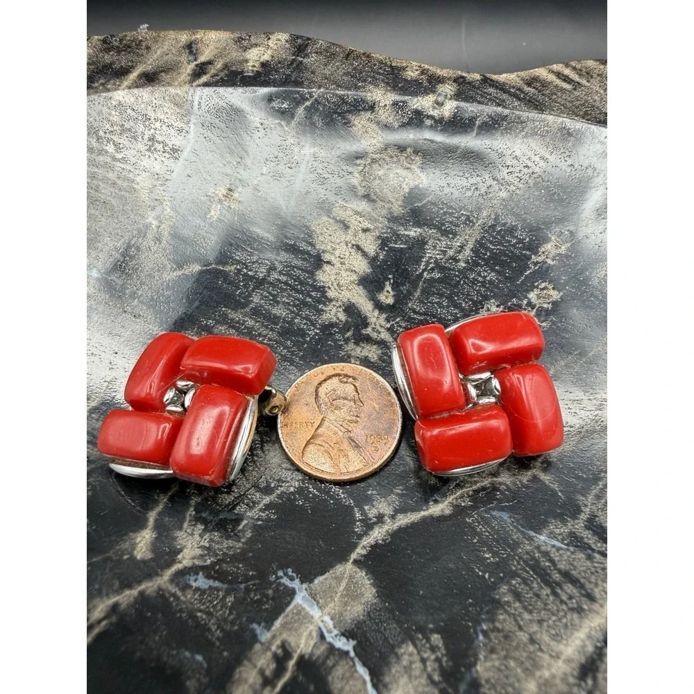 Vintage Lisner‎ Red Lucite Rectangles Windmill Shape Clip Earrings Silver Tone
